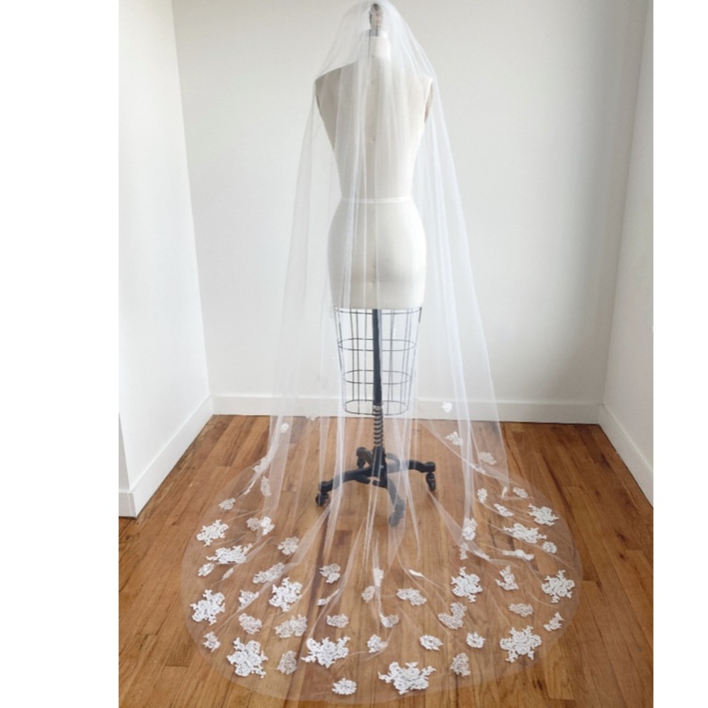 Sara Gabriel Elodie veil wedding bridal